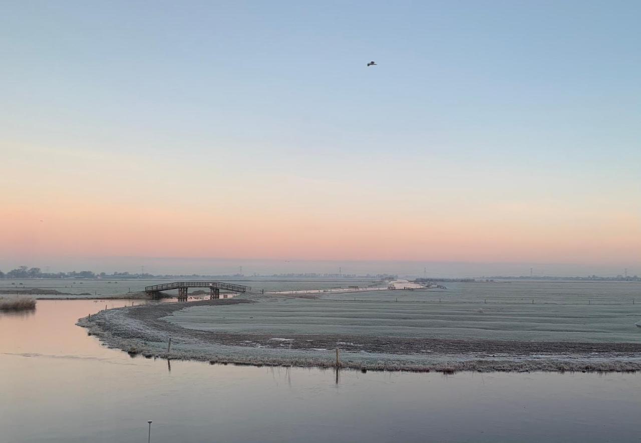 فيلا سانداكمفي Huisje Aan Het Water, Omgeving Amsterdam المظهر الخارجي الصورة